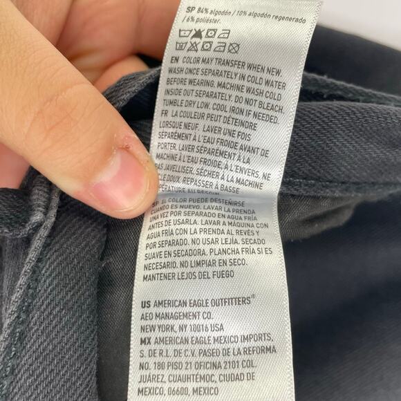 American Eagle Low Rise Skater Black Denim Jeans size 10 Short - Picture 9 of 15